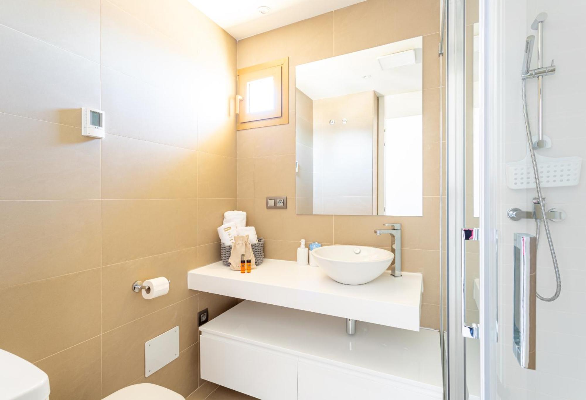 Апартаменты Intempo By Holuxe - 056 - 5Th Floor Бенидорм Экстерьер фото